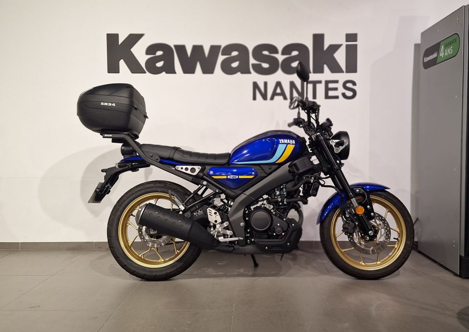 YAMAHA XSR 125 4