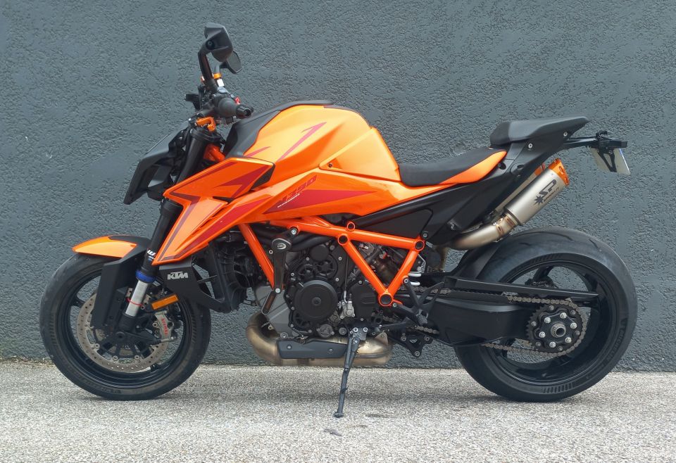 KTM 1390 SUPER DUKE R EVO 4