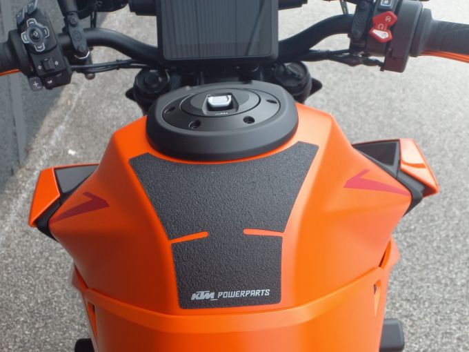 KTM 1390 SUPER DUKE R EVO 4