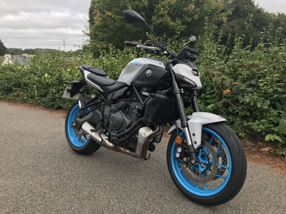 YAMAHA MT-07 Y-AMT 4