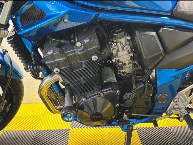 SUZUKI GSF 650 N BANDIT 4