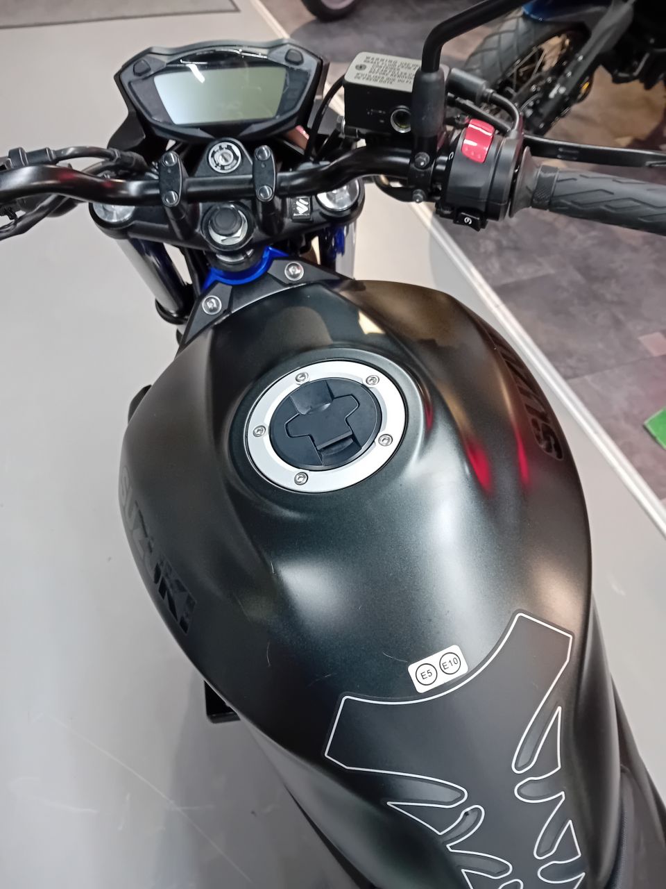 SUZUKI SV 650 (47.5CV) 4