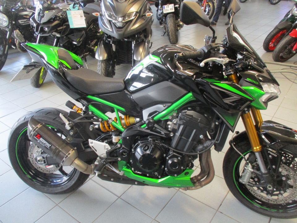 KAWASAKI Z900 SE 4