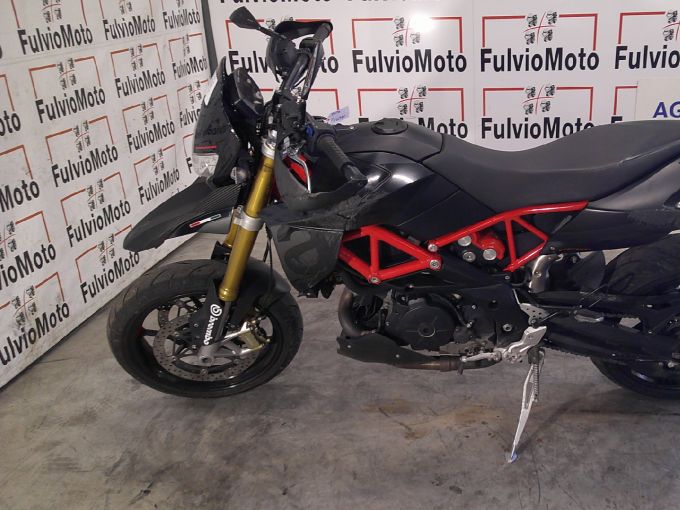 APRILIA DORSODURO 900 4