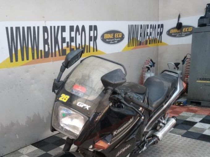 KAWASAKI GPX 600 4
