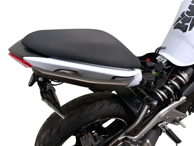 KAWASAKI ER-6 4