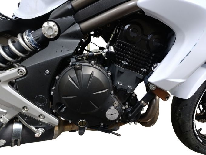 KAWASAKI ER-6 4