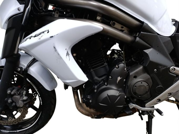 KAWASAKI ER-6 4