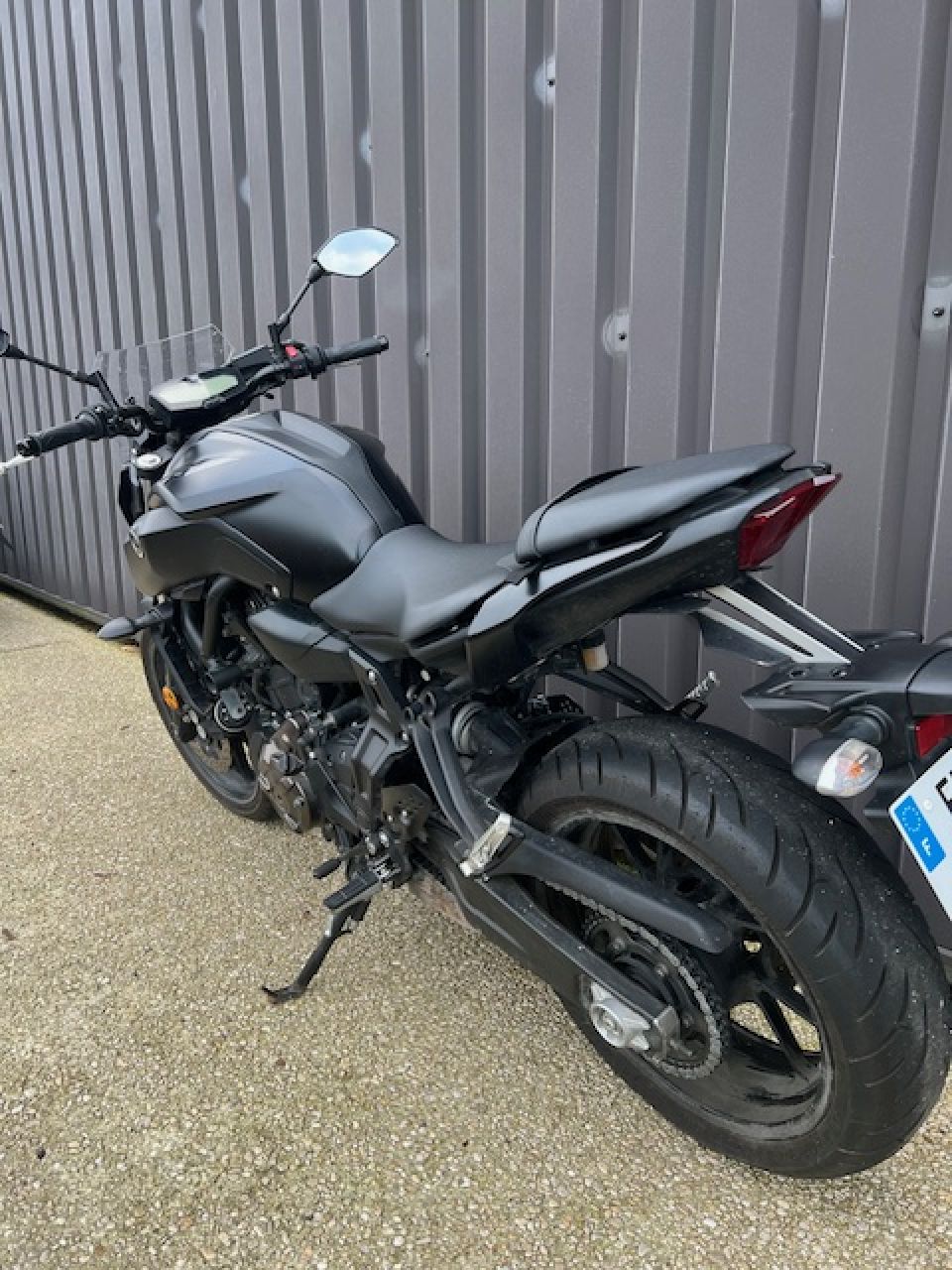 YAMAHA MT-07 4