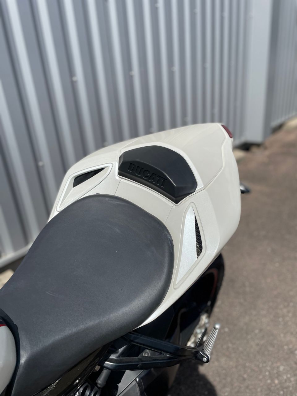 DUCATI 1098 STREET FIGHTER 4