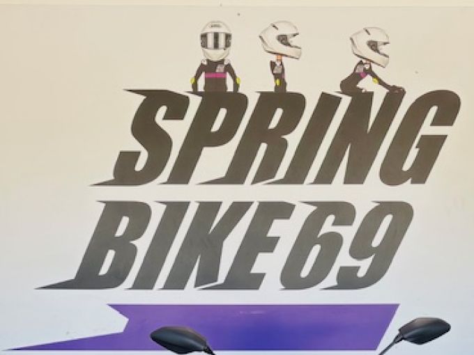 YAMAHA MT-125 4