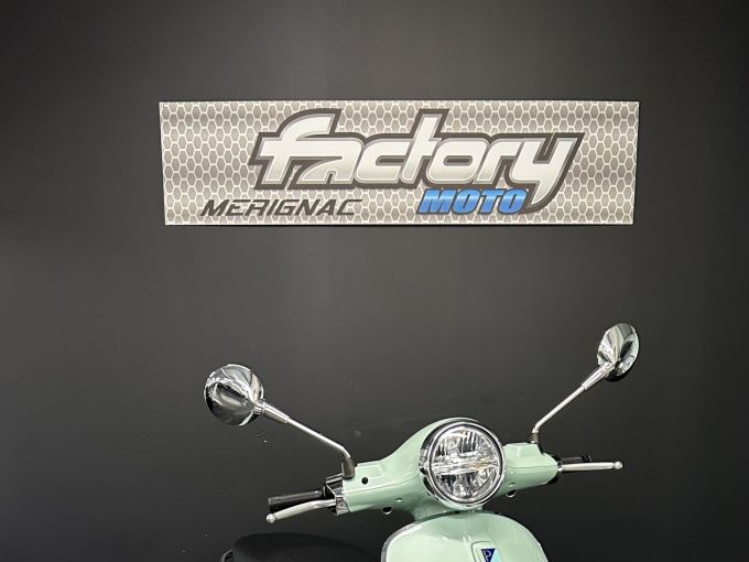 VESPA PRIMAVERA 125 4
