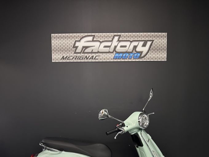 VESPA PRIMAVERA 125 4
