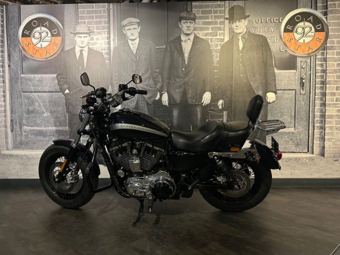 HARLEY-DAVIDSON SPORTSTER CUSTOM 1200 4