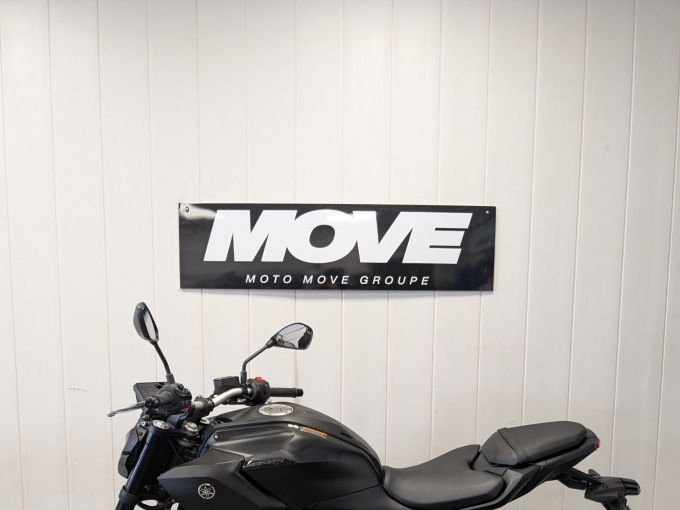 YAMAHA MT-07 (47.5CV) 4