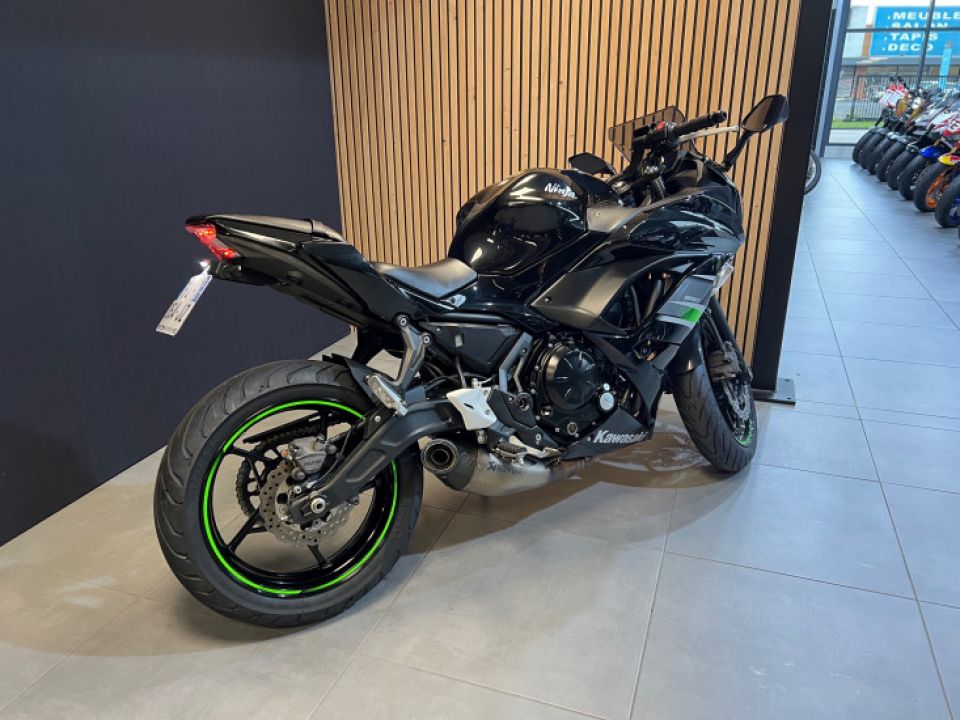 KAWASAKI NINJA 650 4