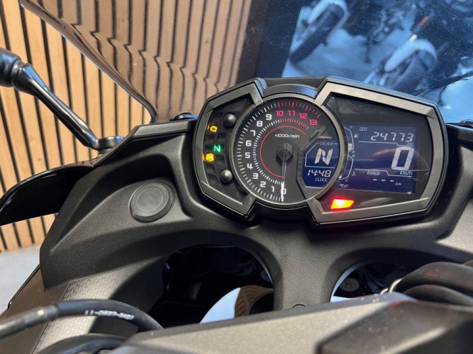 KAWASAKI NINJA 650 4