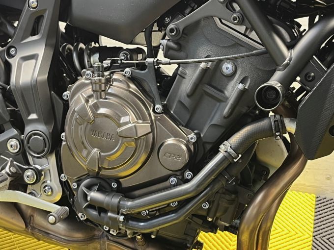 YAMAHA MT-07 4
