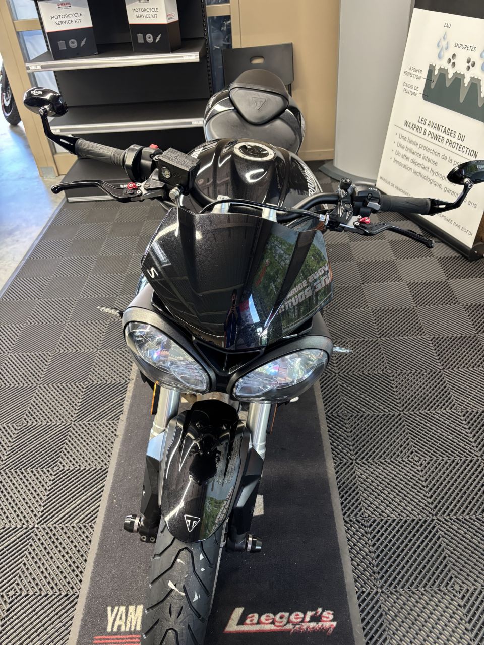 TRIUMPH Street Triple 660 4