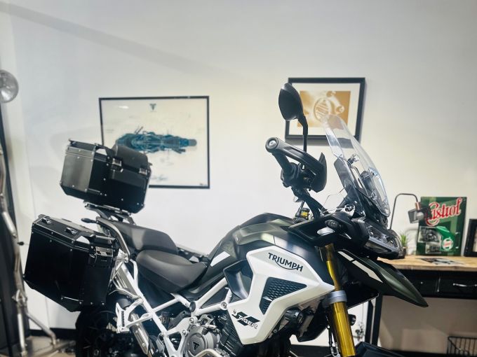 TRIUMPH TIGER 1200 RALLY PRO 4