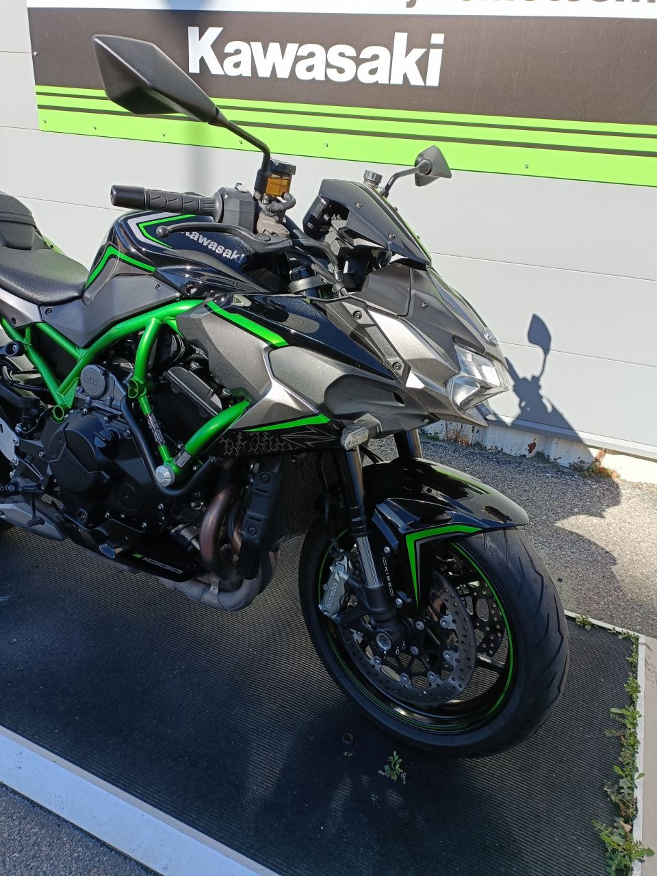 KAWASAKI zh2 POT AKRAPOVIC REVISEE 4