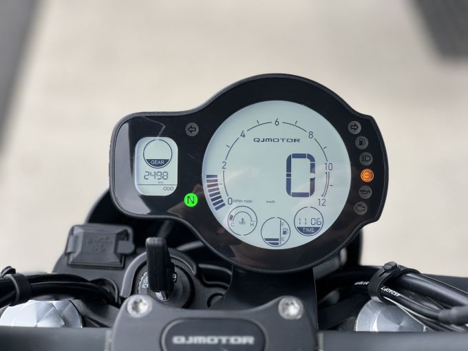 QJ MOTOR SRV 550 4