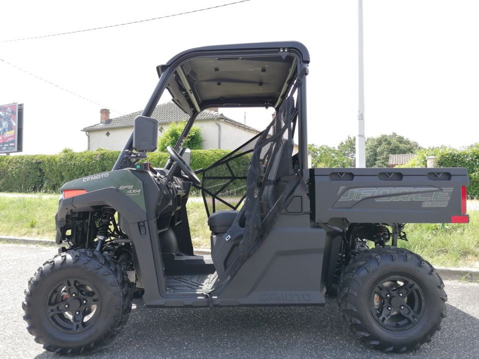 CF MOTO UFORCE 600 4