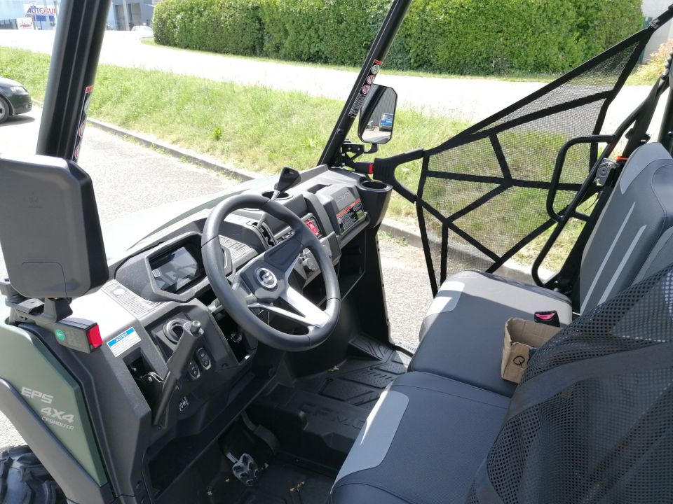 CF MOTO UFORCE 600 4