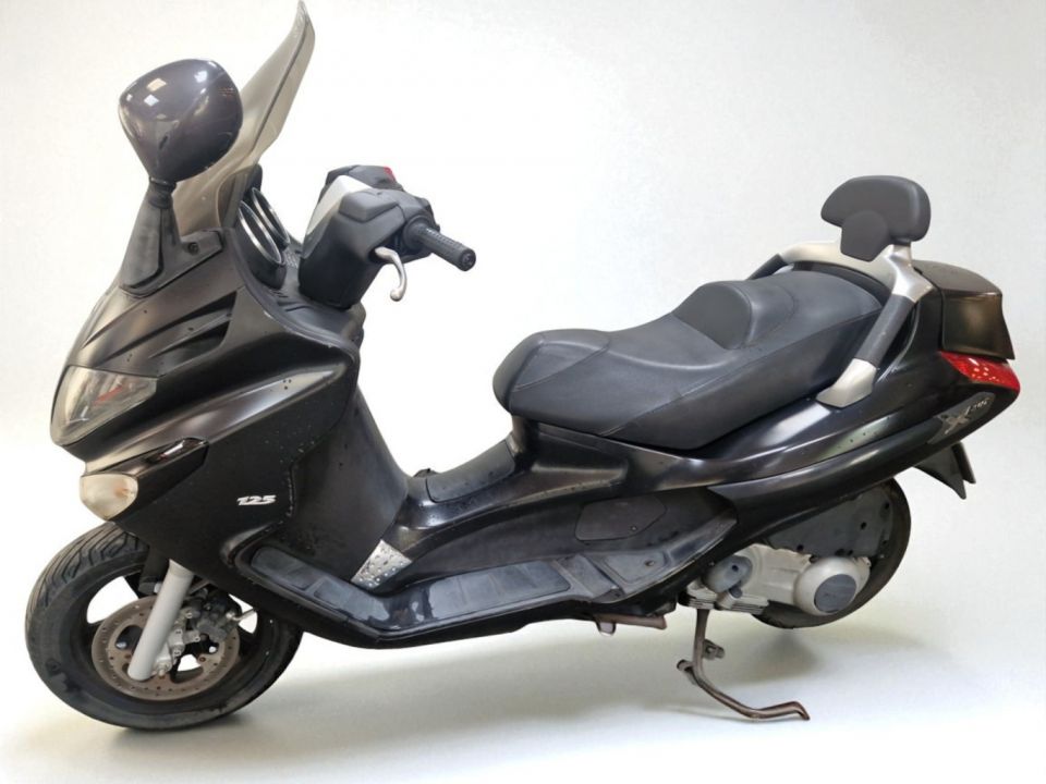 PIAGGIO XEVO 125 4