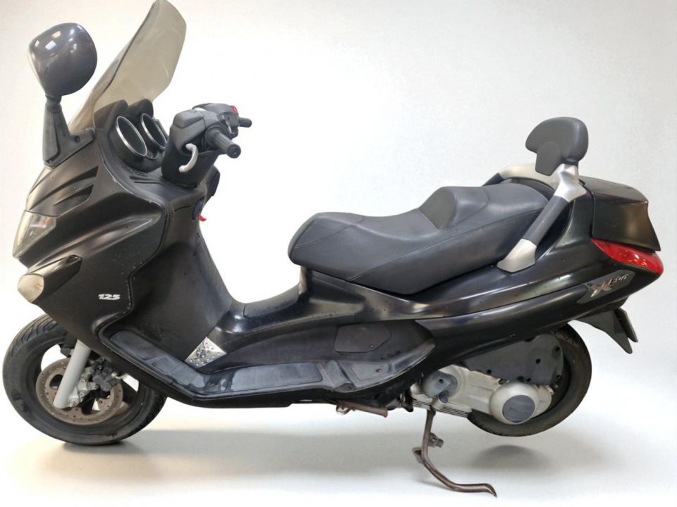 PIAGGIO XEVO 125 4