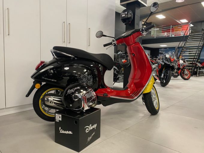 VESPA PRIMAVERA 125 4