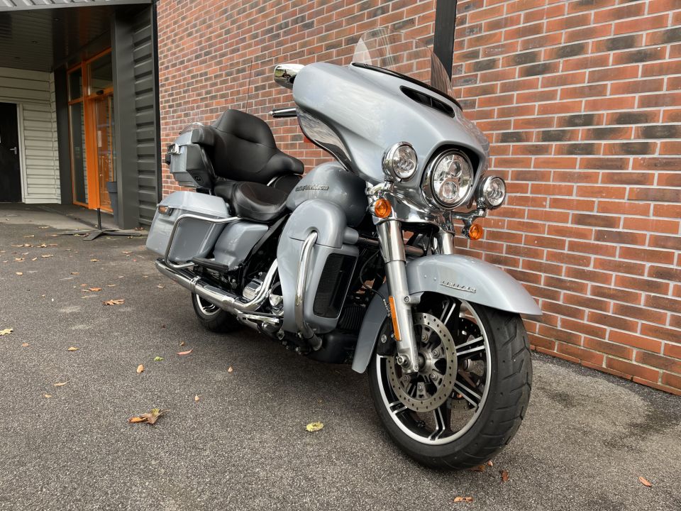 HARLEY-DAVIDSON TOURING ULTRA LIMITED 1868  4