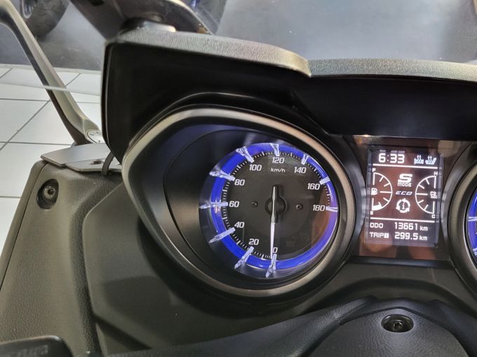 YAMAHA XP T-MAX 560 TECH MAX 4