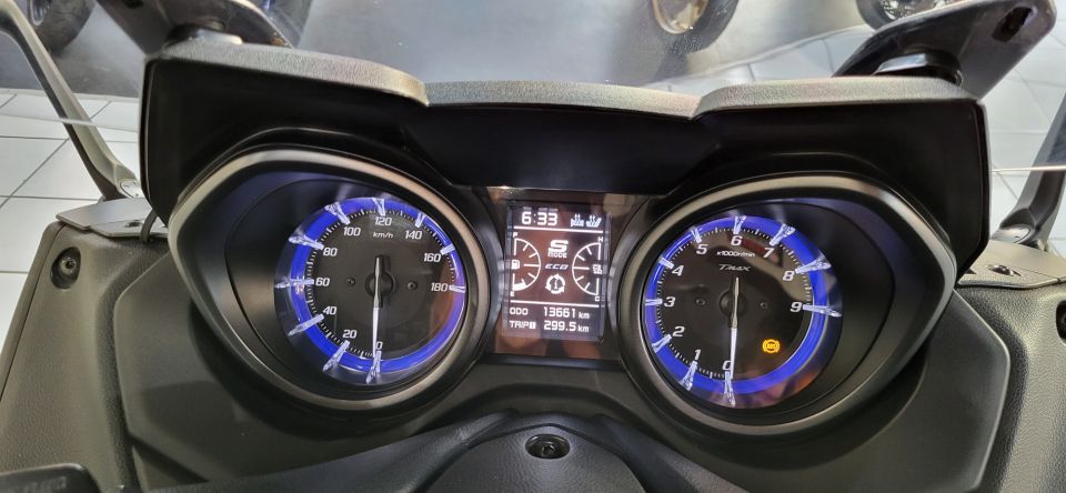 YAMAHA XP T-MAX 560 TECH MAX 4