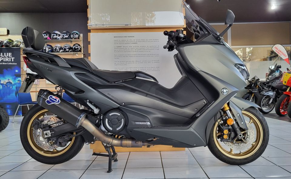 YAMAHA XP T-MAX 560 TECH MAX 4
