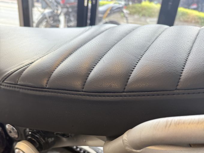 TRIUMPH SCRAMBLER 1200 XE 4
