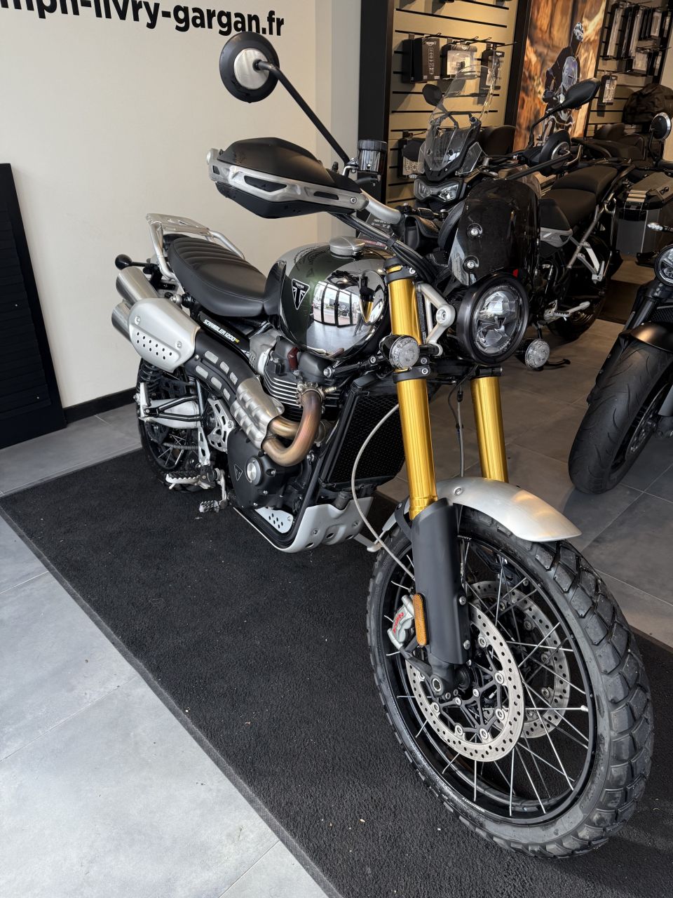 TRIUMPH SCRAMBLER 1200 XE 4