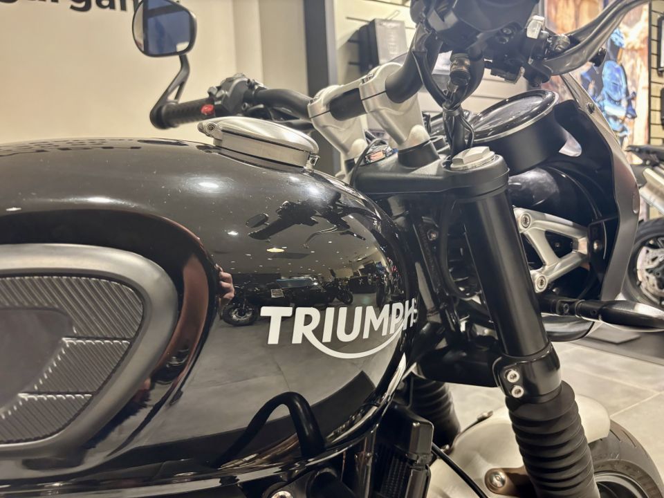 TRIUMPH SPEED TWIN 1200 4