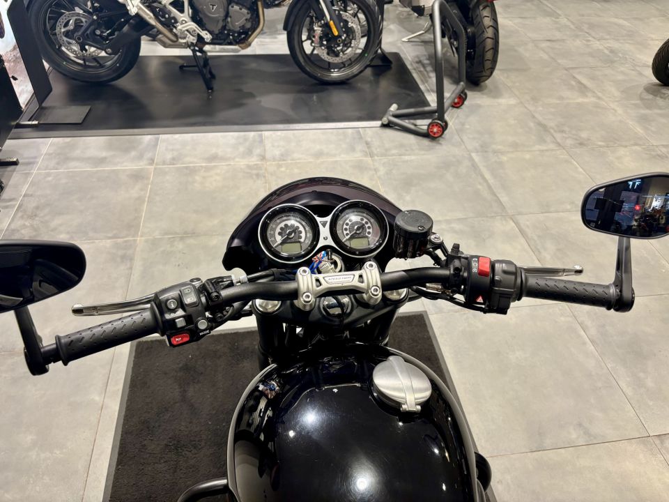 TRIUMPH SPEED TWIN 1200 4