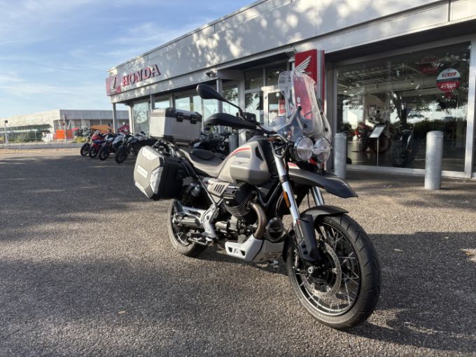 MOTO GUZZI V85 TT 4