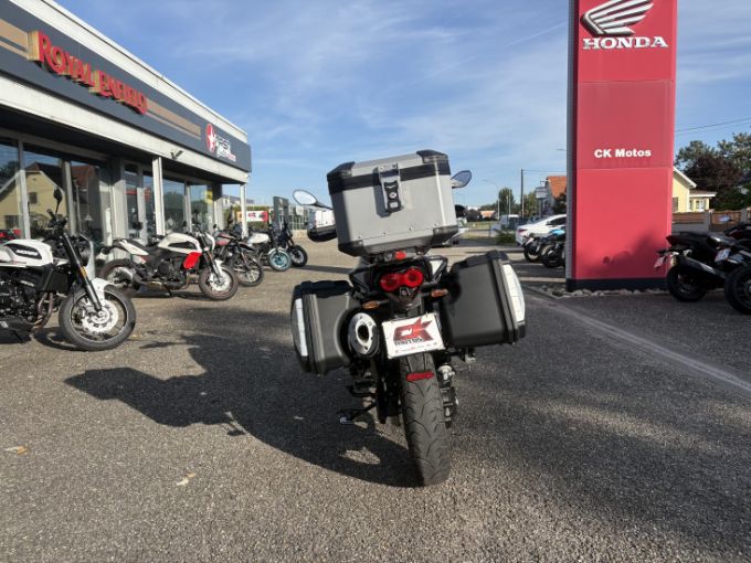 MOTO GUZZI V85 TT 4