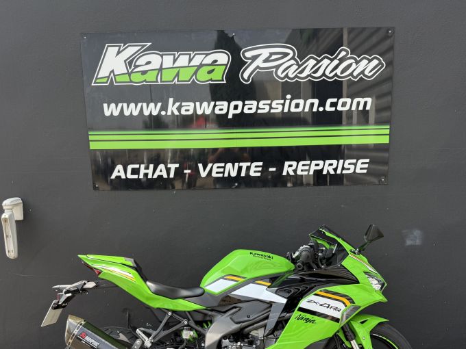 KAWASAKI Ninja ZX-4RR 4