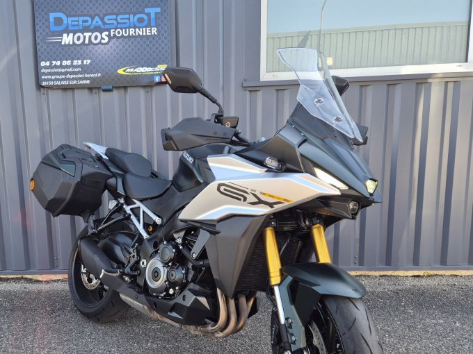 SUZUKI GSX-S 1000 GX 4