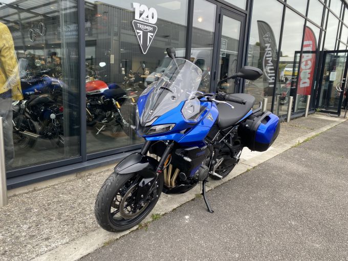 TRIUMPH TIGER 800 4