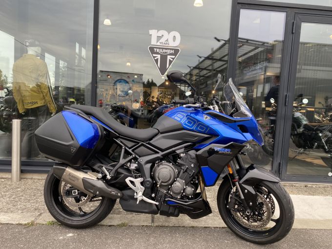 TRIUMPH TIGER 800 4