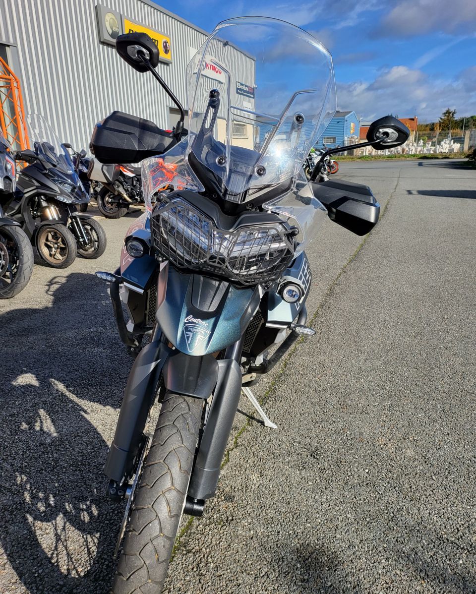 TRIUMPH TIGER 800 XRX 4