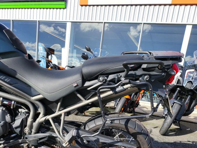 TRIUMPH TIGER 800 XRX 4