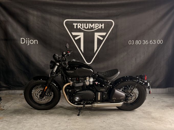 TRIUMPH Bonneville Bobber 1200 4