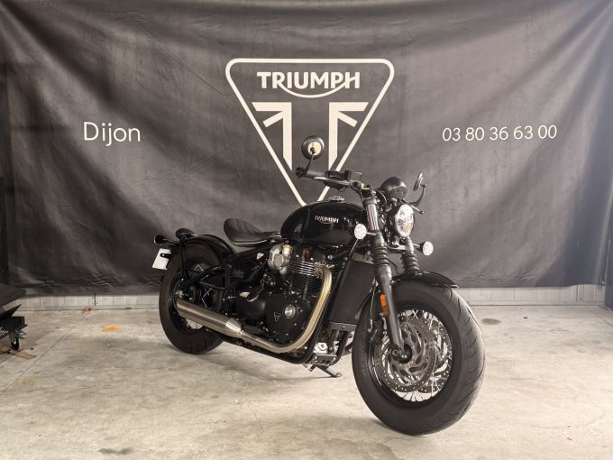 TRIUMPH Bonneville Bobber 1200 4