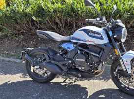 MOTO MORINI SEIEMMEZZO STR 650 - 2023